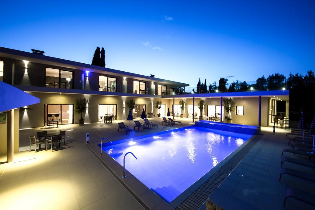 Seventeen Hotel Valbonne Exterior photo